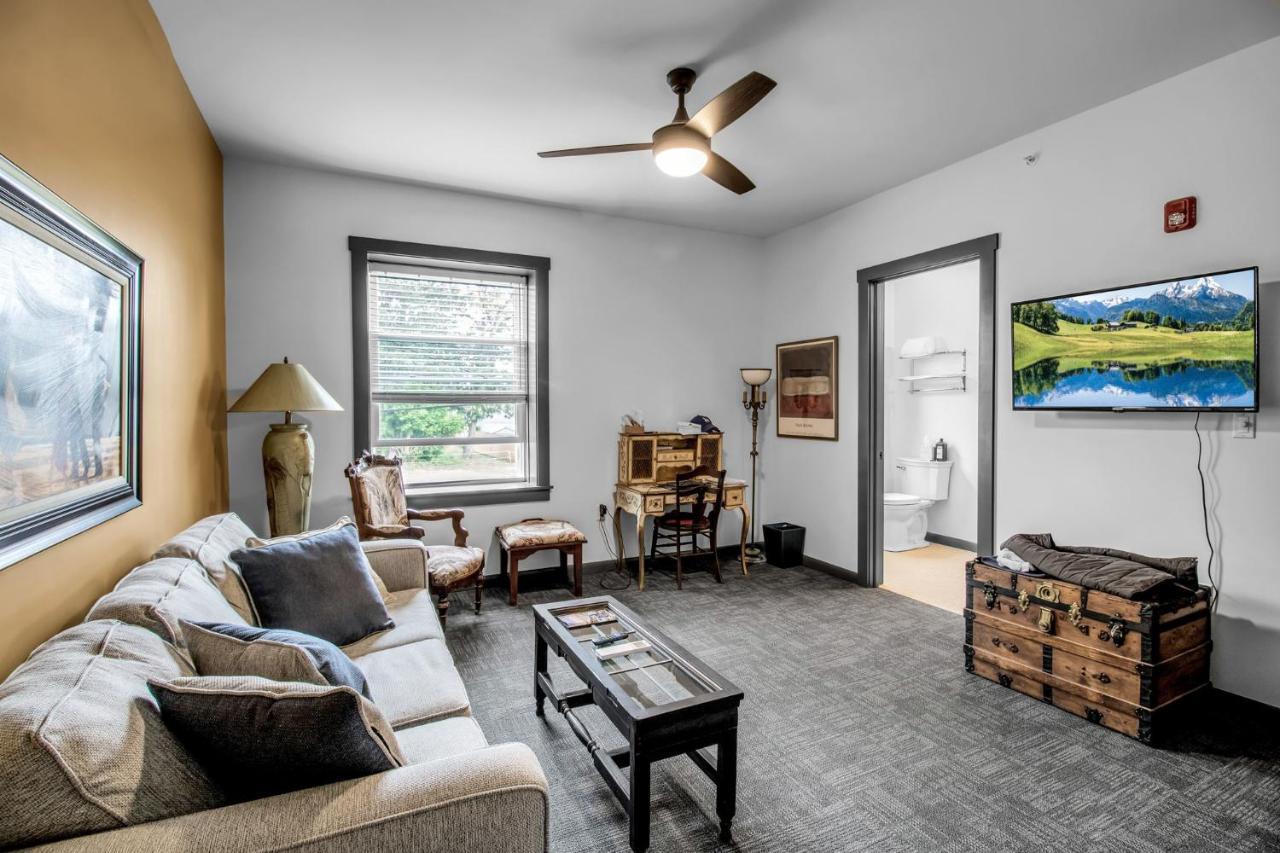 Webber Hotel Lyndonville Екстер'єр фото