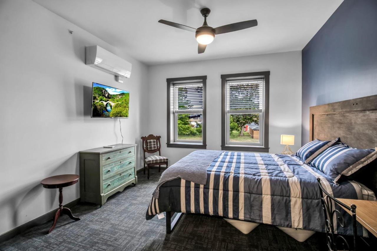 Webber Hotel Lyndonville Екстер'єр фото